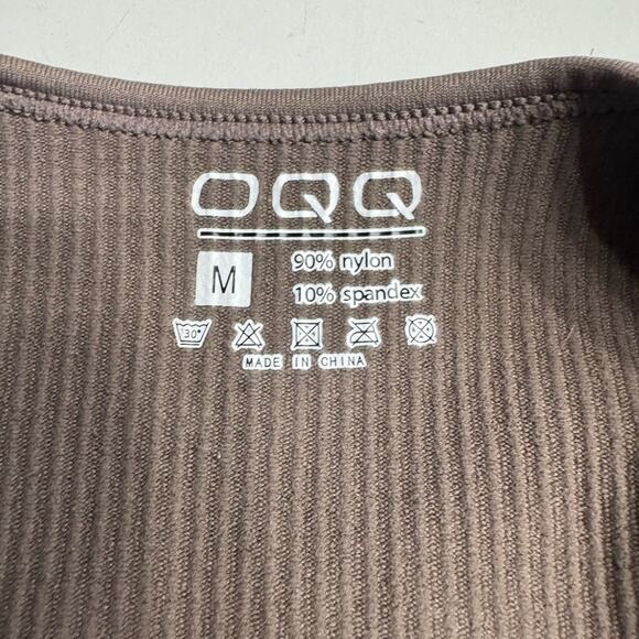 OQQ Brown Taupe Square Neck Sleeveless Ribbed Bodysuit‎ Size Medium Stretch - Picture 2 of 4